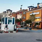 Adventure Harbour דירה טורבייחה